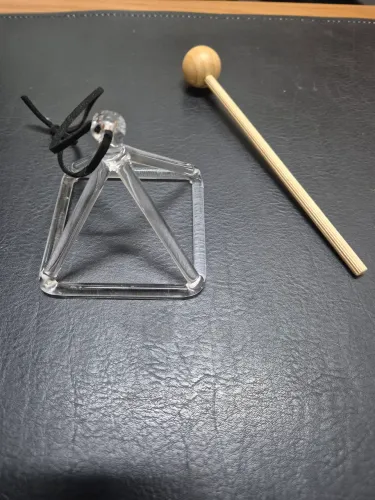 Pirâmide de Cristal (novíssima!!)