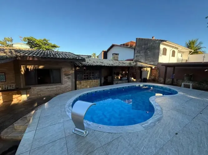 Imóvel para aluguel  com 4 quartos em Gaivota Praia - Itanhaém - SP