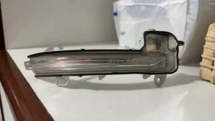 Seta do retrovisor - BMW X1 2020 - Lado Motorista