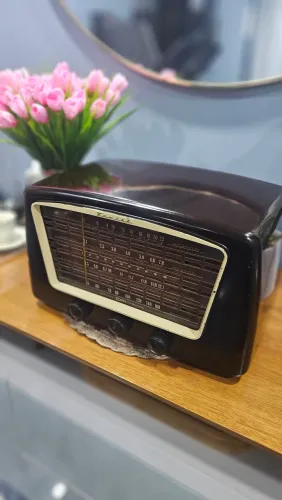 Radio ZENITH DECADA DE 1940 FUNCIONANDO.
