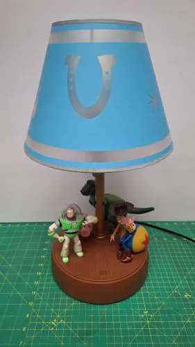 Luminária Decorativa Disney - Toy Story com Buzz e Woody com som