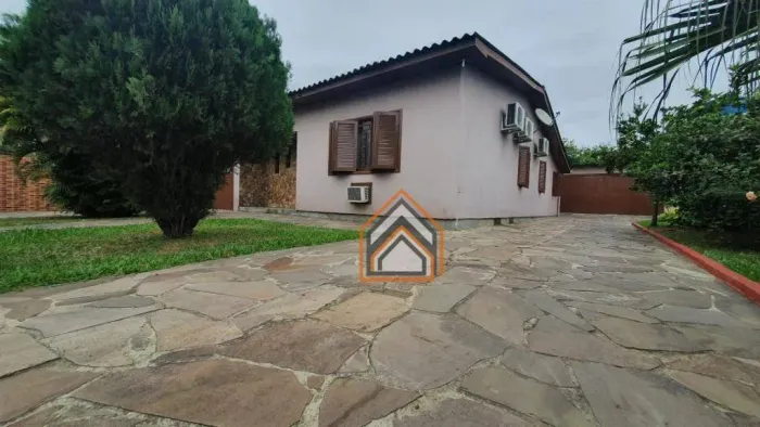 Casa com 3 dormitórios à venda, 184 m² por R$ 450.000,00 - Vila Tupã - Alvorada/RS