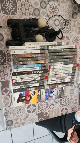 Combo PS3 Move Completo + 29 Jogos Originais + Headset Sony + Câmera