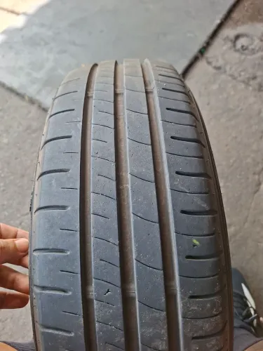 Pneu Dunlop Aro 14