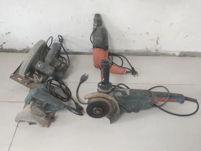 Vendo máquina pra contrução