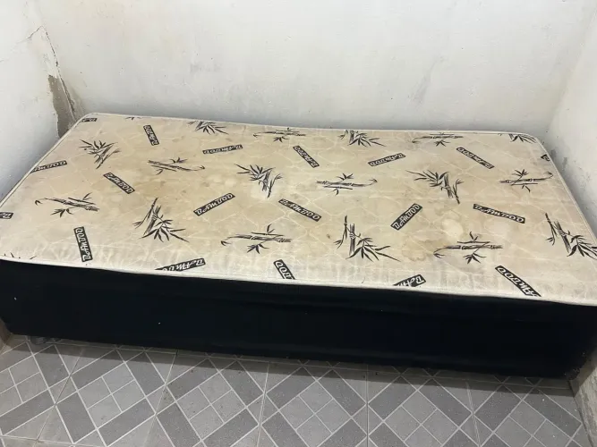 Cama box de solteiro