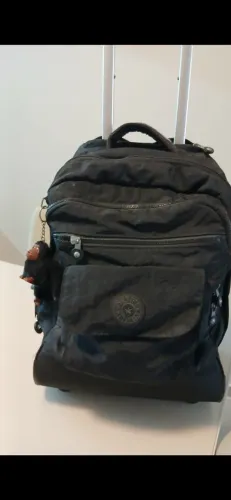 Bolsa kipling 1 ano de uso