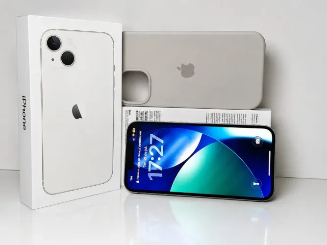 ? iPhone 13 Branco 128GB - Caixa + Nota Fiscal | R$ 2.100 | Oportunidade!