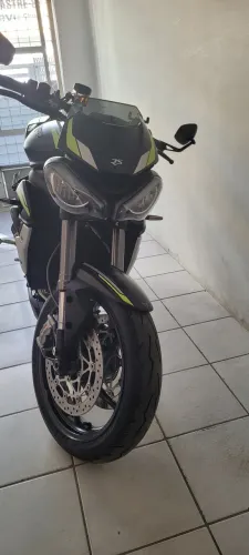 RS 765 TRIUMPH