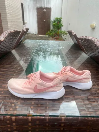 Tênis Nike Feminino Rosa | Tamanho 36