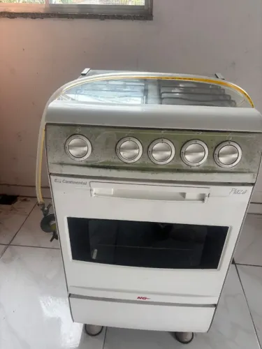 Fogão de 4 bocas pra sair !