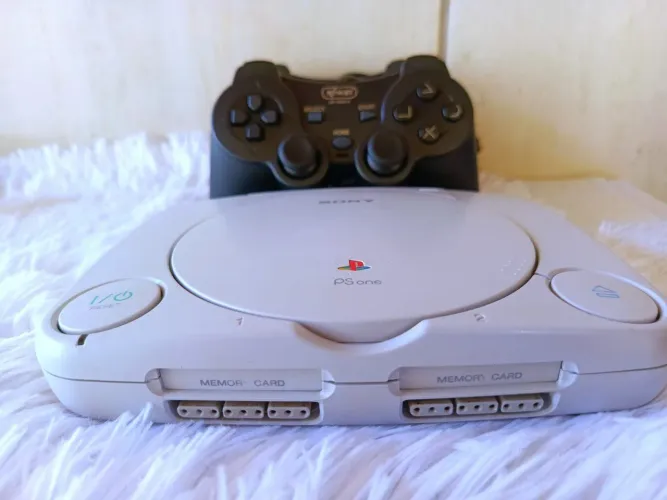 Playstation 01