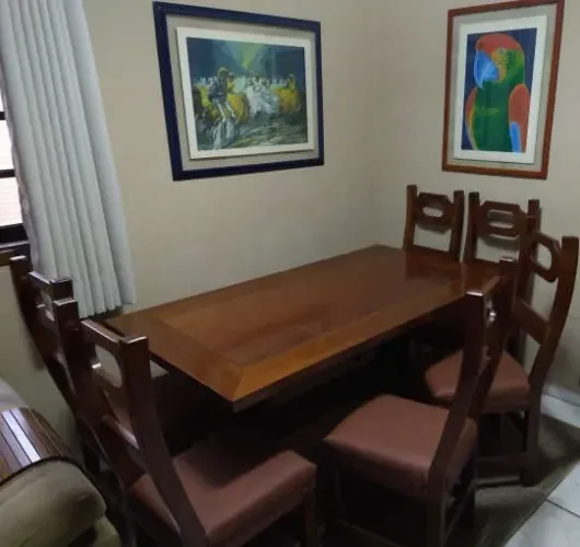 Mesa estilo colonial