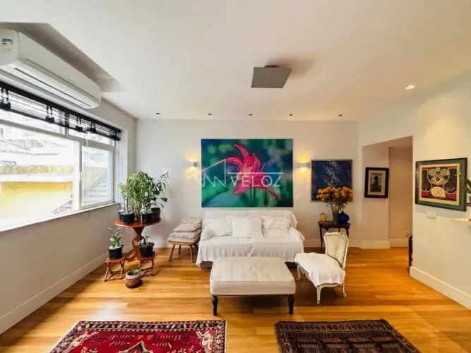 Apartamento : / Residencial / Lagoa