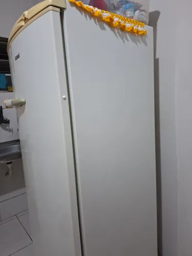 Vende-se geladeira Consul gelo seco