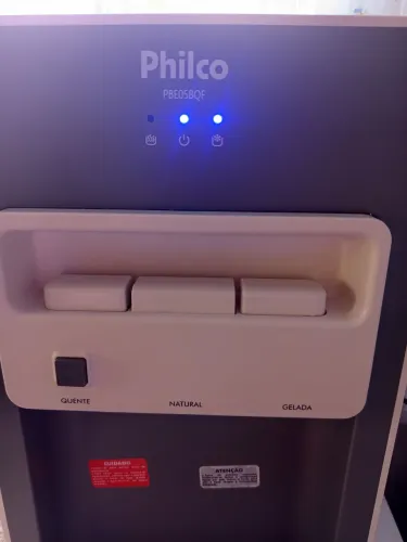 Vendo Bebedouro Philco. 
