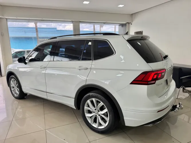 Volkswagen Tiguan Allspac Comf 250 TSI 1.4 Flex 2018