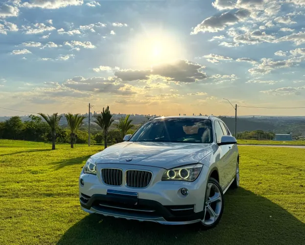 BMW X1 Sdrive 20I X-line 2.0 TB Active Flex 2015