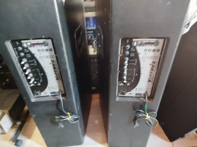 (PAR DE CAIXAS PROFISSIONAIS ATIVAS DATREL AT-15 X 2 X 500W CADA)