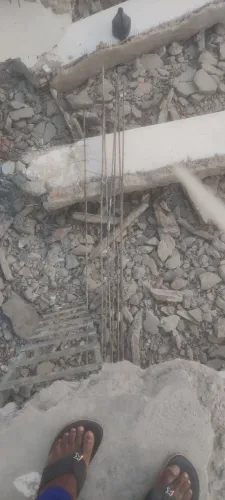 Ferro 12 .. tamanho de 6 metros 4 metros temos umas 60 barras