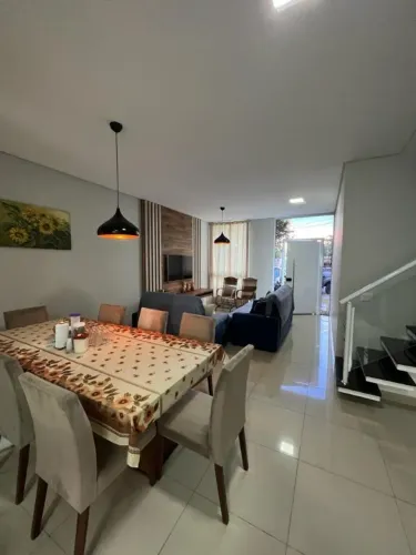 Sobrado à venda no Condomínio Golden Park Residence II, em Sorocaba-SP.