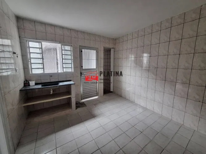 Casa com 1 dormitório para alugar, 50 m² por R$ 1.000,00/mês - Vila Caraguatá - São Paulo/
