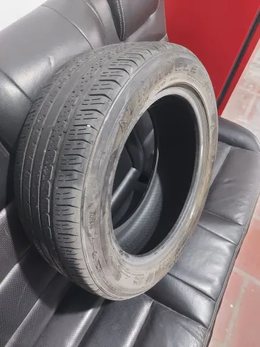 Pneus $150 cada