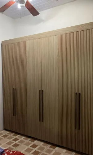 Guarda-roupa 6 portas MDF Amadeirado