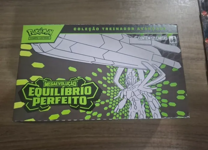 Elite Trainer Box Equilíbrio Perfeito Novo, lacrado e Original