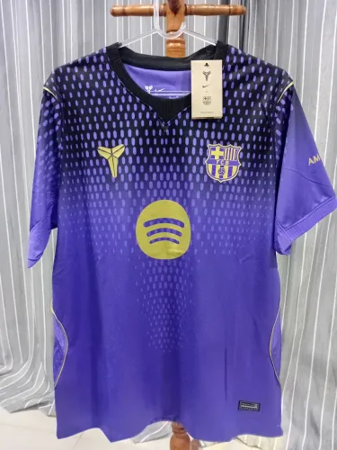 NOVA CAMISA DO BARCELONA KOBE BRYANT NOVA TAM G GANHEI POREM JA TINHA COMPRADO LINDA 1.1
