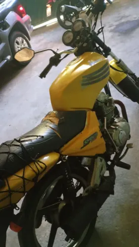 Vendo moto Dafra 150 speed