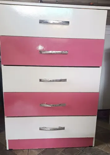 Guarda roupa e cômoda