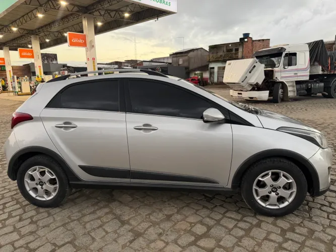 Hyundai HB20X Premium 1.6 Flex 16V Aut. 2015