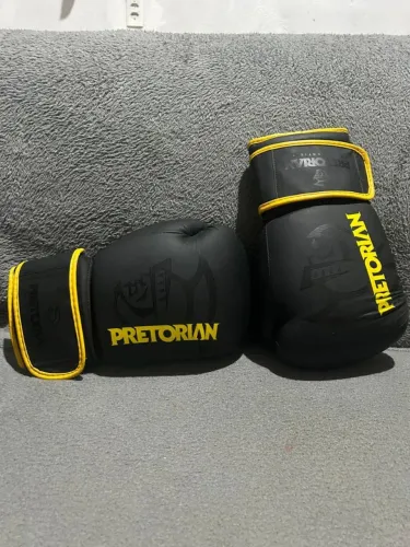 Luva De Boxe Muay Thai First Fx2 - Pretorian Cor Preto-amarela Tamanho 14oz,