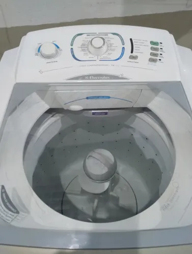 Máquina de lavar Eletrolux 12 kl seme nova