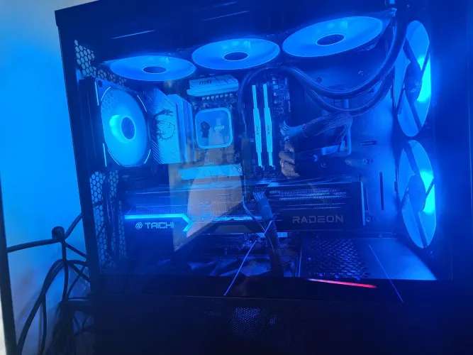 Pc High End AMD - 9800X3D RX 9070 XT
