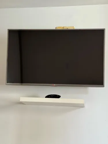 TV Smart LG 42" (Modelo 42LB6500) - Para Retirada de Peças ou Conserto