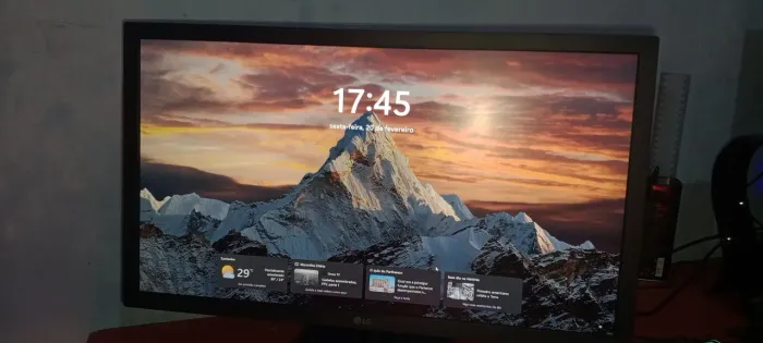 Monitor LG 1080p + Suporte articulado
