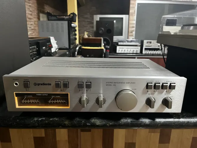 Amplificador Gradiente Model 126 - Impecável e Revisado!!!