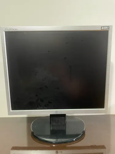 Monitor LG FLATRON 1280x1024 L1753T