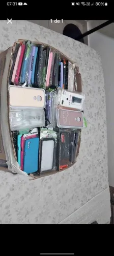 Caixa de capinha de celular