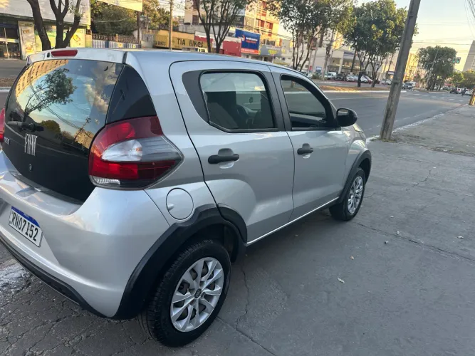 Fiat Mobi Like 1.0 Fire Flex 5P. 2022