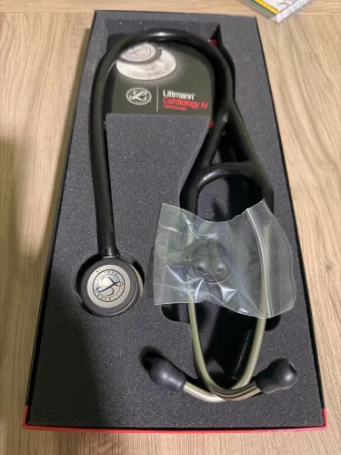 Estetoscópio Littmann® Cardiology IV