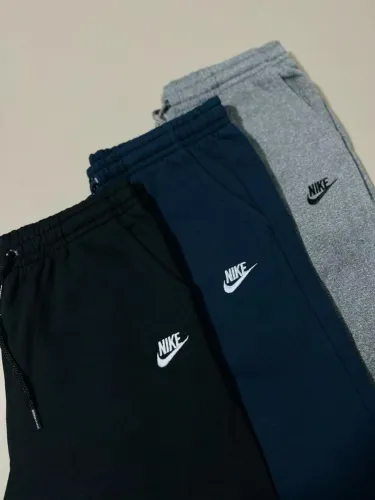 Calça de moletom e Blusa