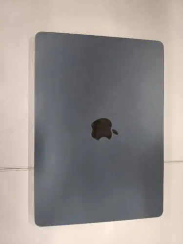 MCBOOK APPLE AIR 13 CPU 8 NUCLEOS GPU 10 NUCLEOS 16GB RAM 256GB SSD