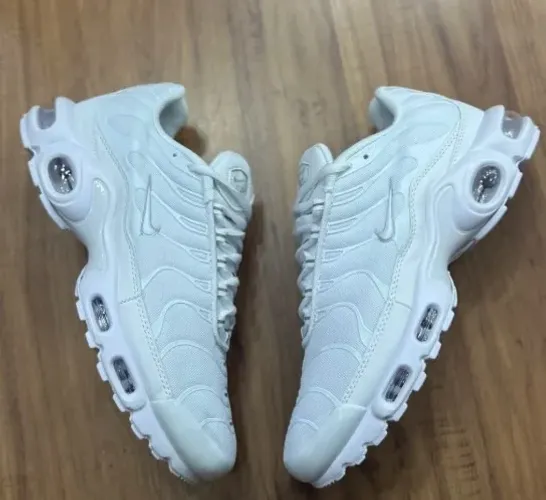 Tênis Esportivo TN Air Max Plus - TAM 41 AO 43