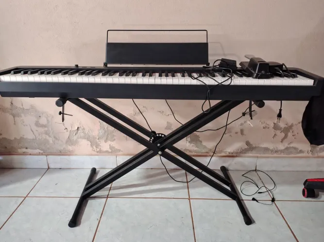 Piano Casio usado
