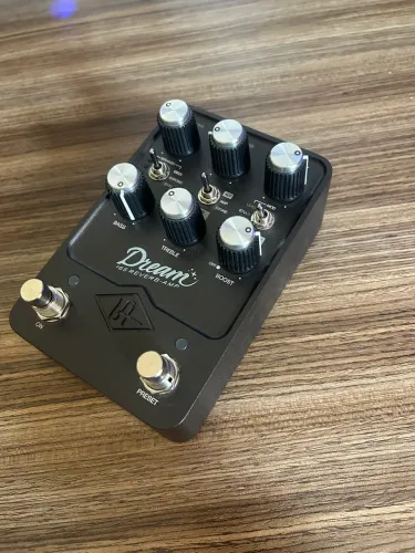 UAD Dream pedal