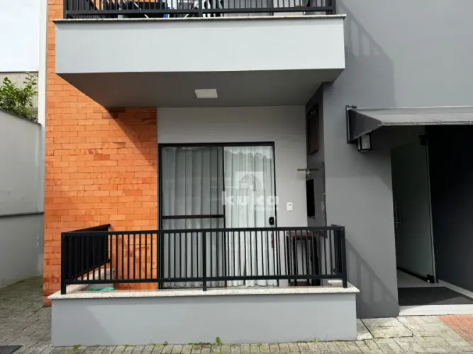 APARTAMENTO SEMIMOBILIADO P/ LOCAÇÃO