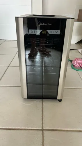 Adega Midea Liva 8 Garrafas